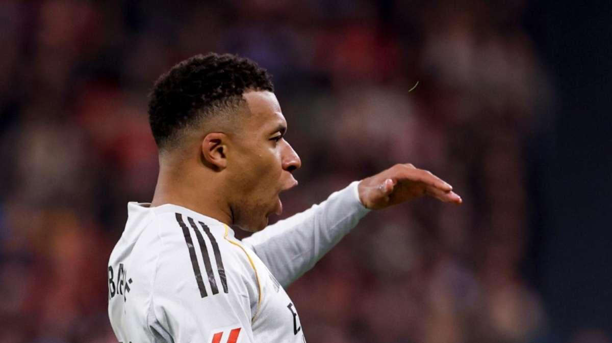 Se pronuncian: "Mbappé está más cerca de Maradona que..."