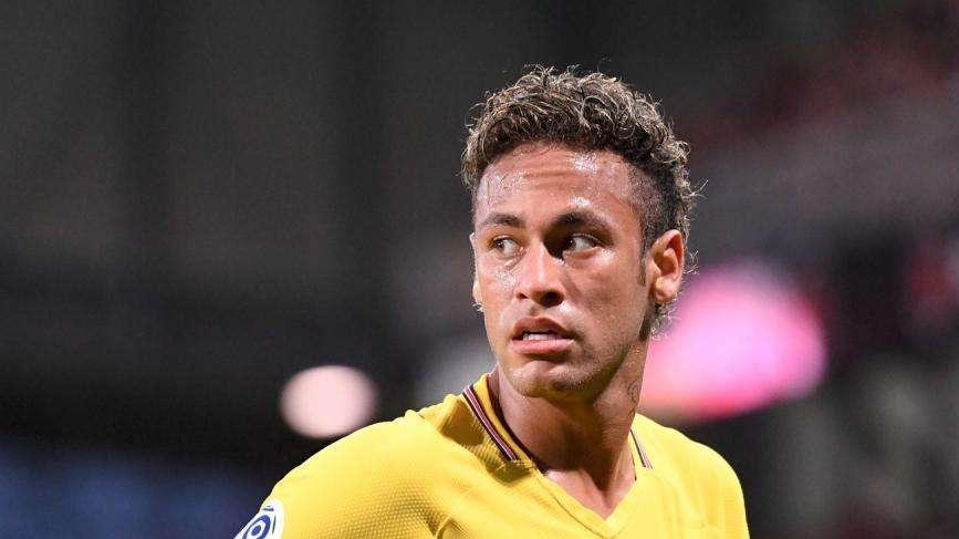 ¡Ojo! Neymar huye de la zona mixta al ser preguntado por el Madrid