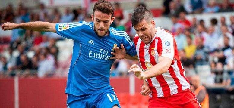 Quini abre su cuenta con el Castilla