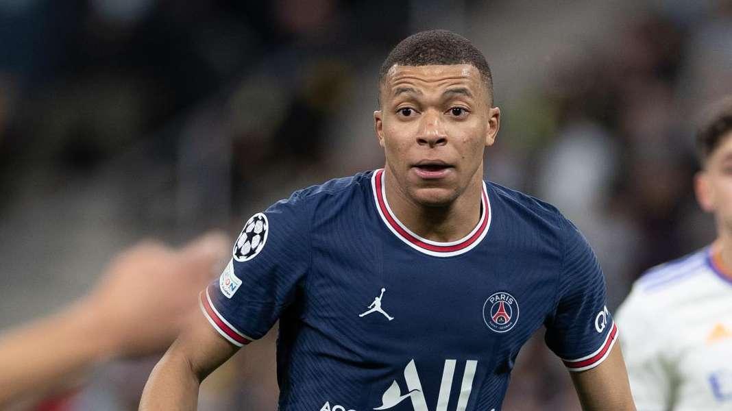 Una leyenda de Francia desvela su conversación con el padre de Mbappé