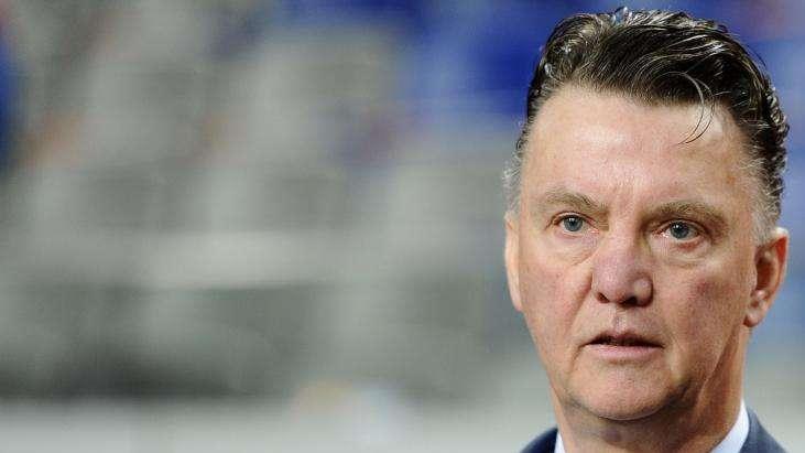 Van Gaal: "Necesito un defensa"
