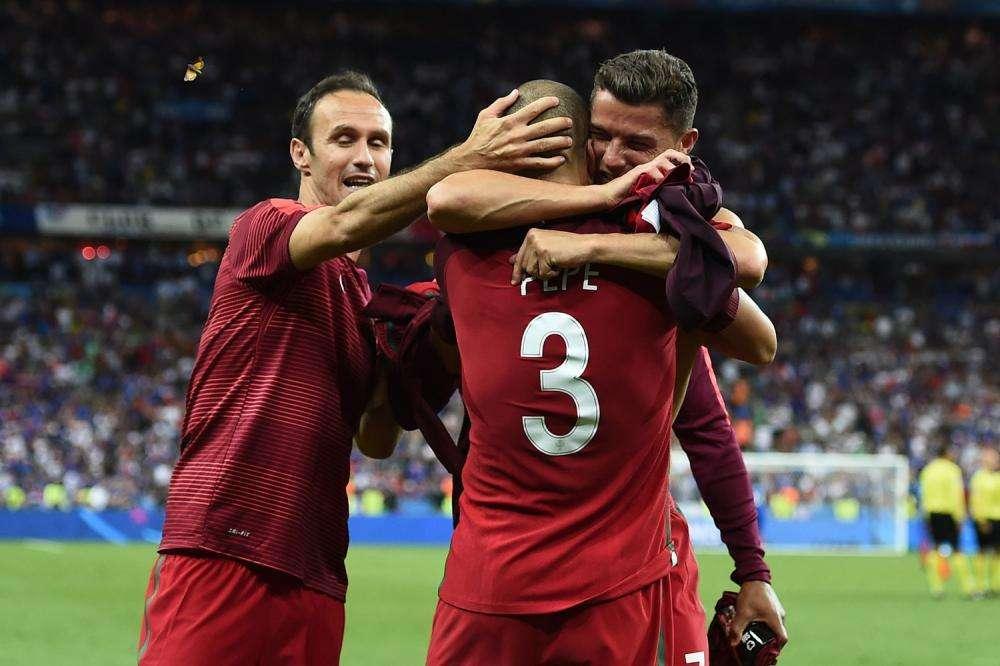 Mourinho: "Hay un Cristiano con Portugal y otro con el Real Madrid"