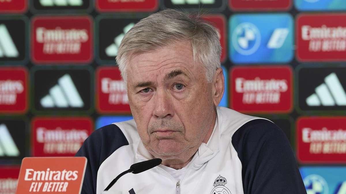 Carlo Ancelotti, en rueda de prensa: "Valverde solo tiene un golpe"