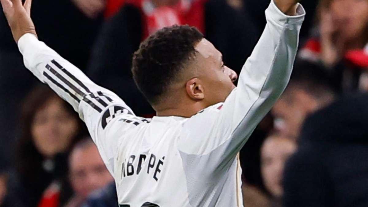 Xabi no se corta y compara a Mbappé con Cristiano: "Está en el camino..."