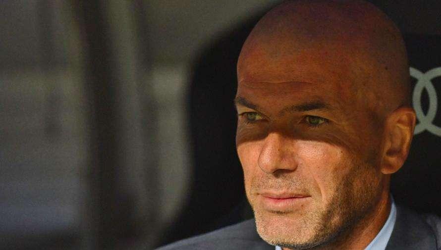 Zidane pierde la calma: se marchó malhumorado y preocupado de Wembley