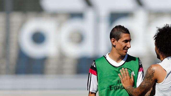 La lesión de Ibra aleja a Di María del PSG