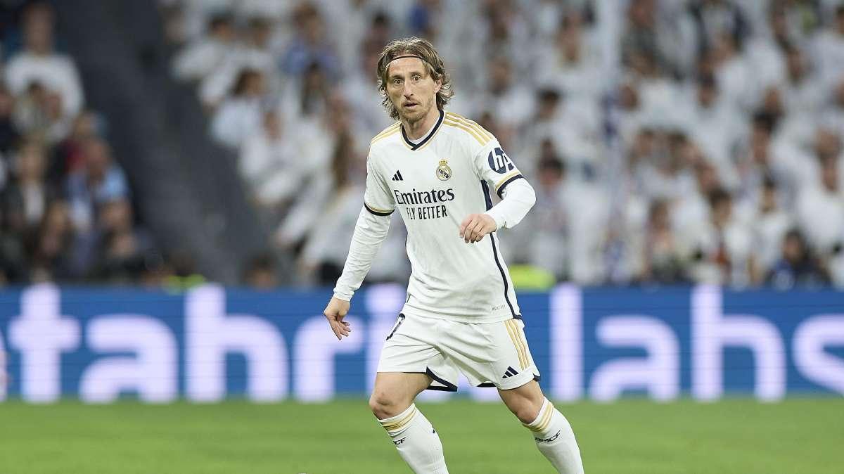 El futuro de Modric en el Real Madrid pende de un hilo