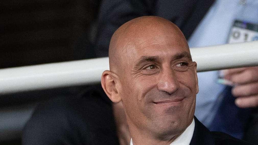Última hora: la Fiscalía obliga la detención de Luis Rubiales