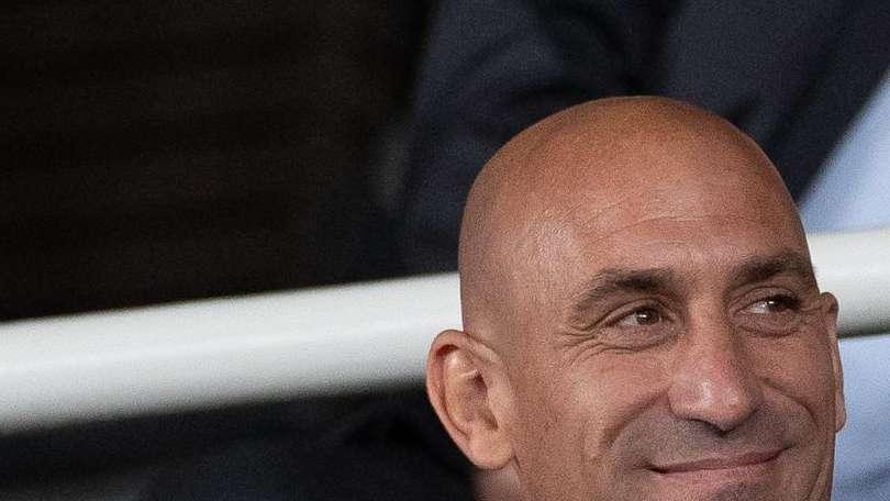 La FIFA castiga a Rubiales por su incidente con Jenni Hermoso