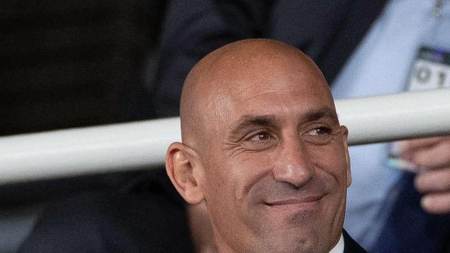 Luis Rubiales no dimite y continúa al frente de la RFEF