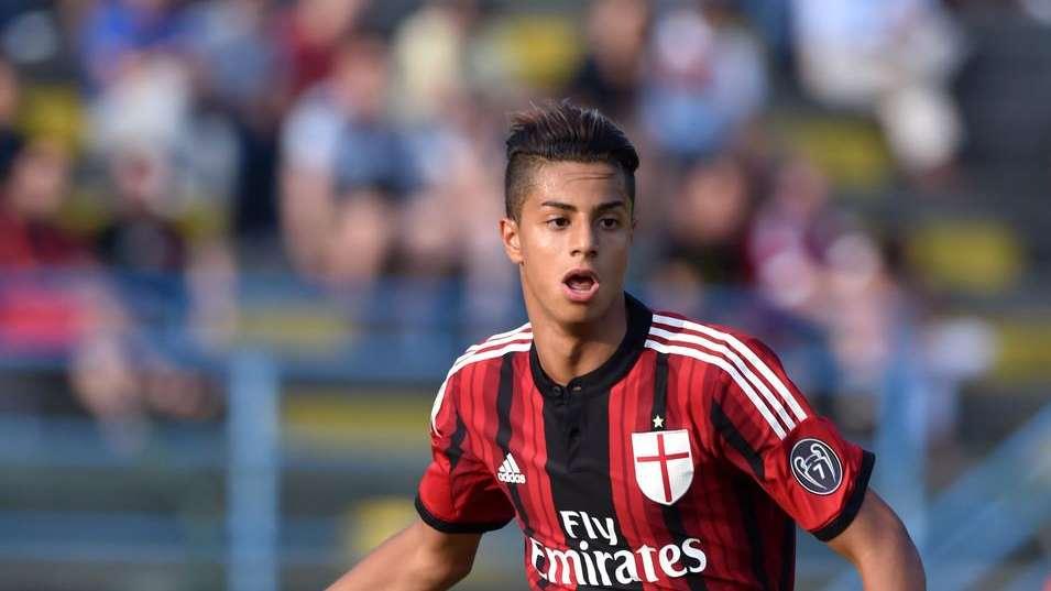 Filippo Galli: "A Mastour hay que dejarle tranquilo, que hable en el campo"