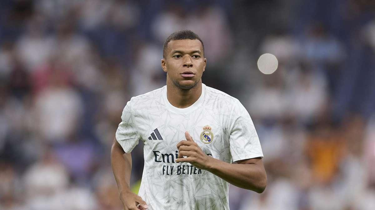 Ancelotti tiene un problema con Mbappé: decisión a tomar