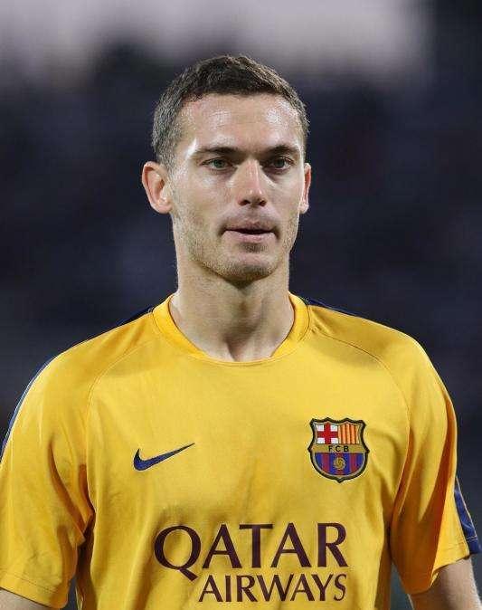 Un olvidado del Barça puede tener salida: la Premier viene a por Vermaelen