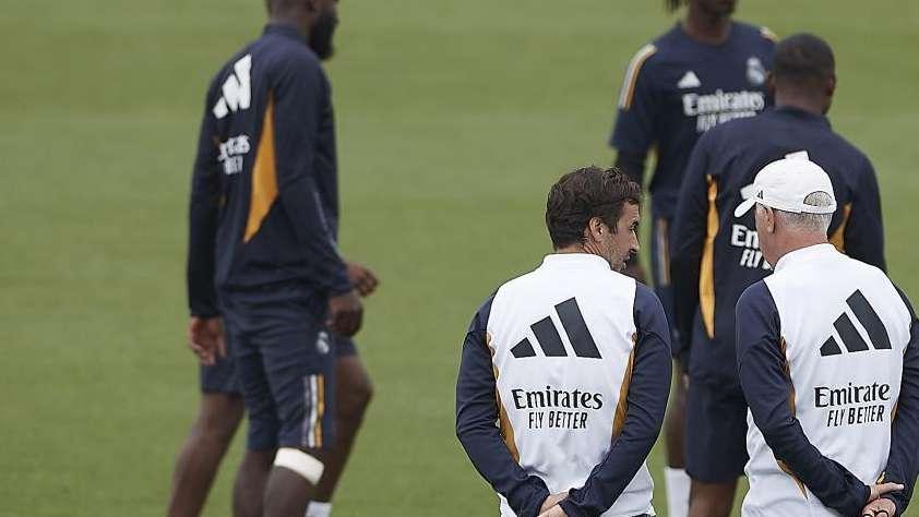 Raúl, presente en la última sesión del Real Madrid