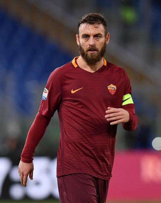 De Rossi, polémico: "No me gusta el fútbol moderno. Cuando veo chicos con Instagram me gustaría darles con un bate en los dientes"