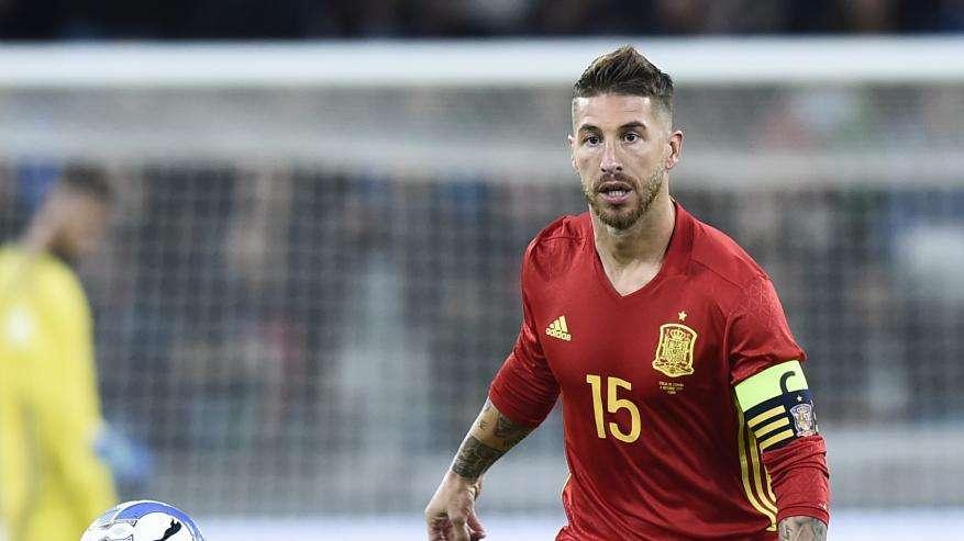 VÍDEO - Ramos alucina: "Estaba yo por aquí, sacando al perro, dando un paseo. Y mira lo que nos encontramos..."