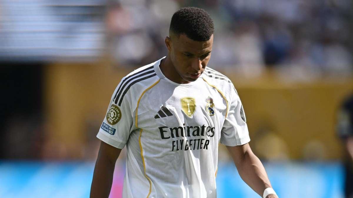 Un día para el olvido: así fue el reencuentro de Mbappé con el PSG