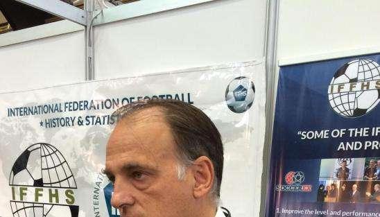 Tebas: "Doy la razón a Florentino, el arbitraje español es francamente mejorable"