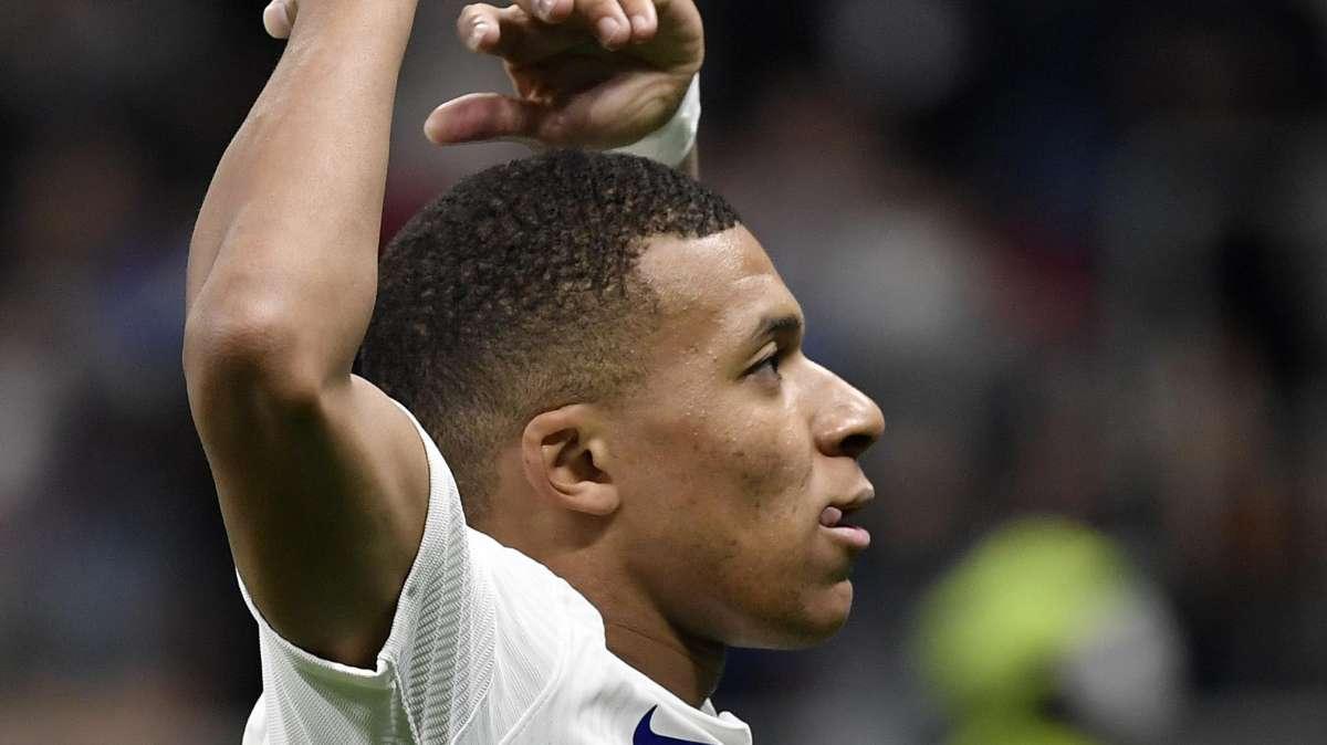 Mercado de fichajes en directo | La última hora de Mbappé, ojo a Davies...