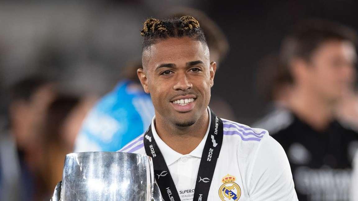 Chukwueze, el culpable de la no salida de Mariano del Real Madrid