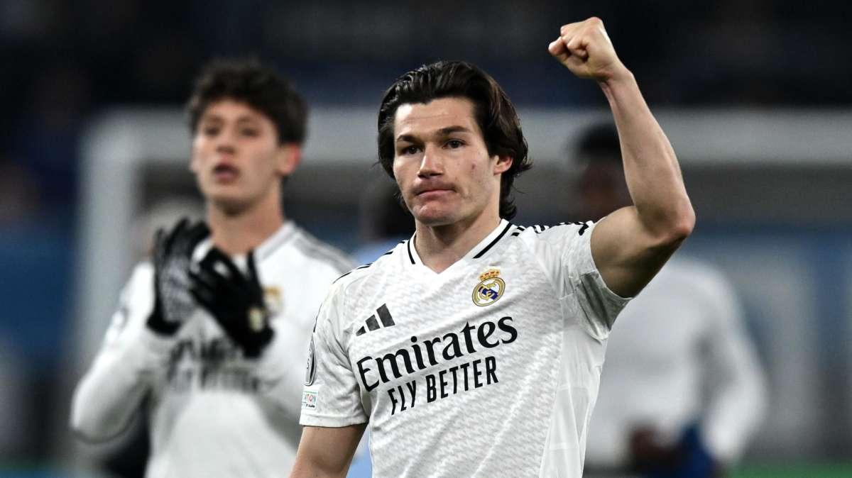 Fran García recibe cantos de sirena y debe decidir su futuro en el Real Madrid