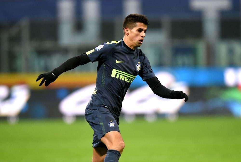 Joao Cancelo podría regresar antes de tiempo al Valencia: los motivos