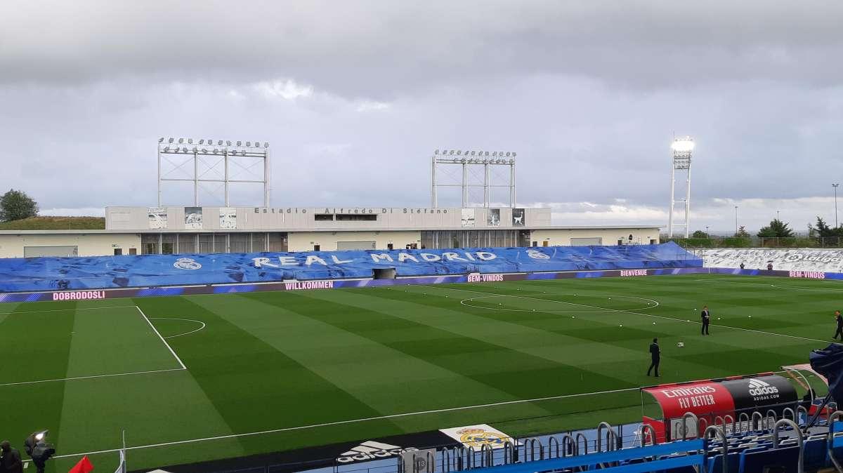 FINAL | Real Madrid Castilla 1-0 Pontevedra: Arribas salva un partido loco con desalojo incluido