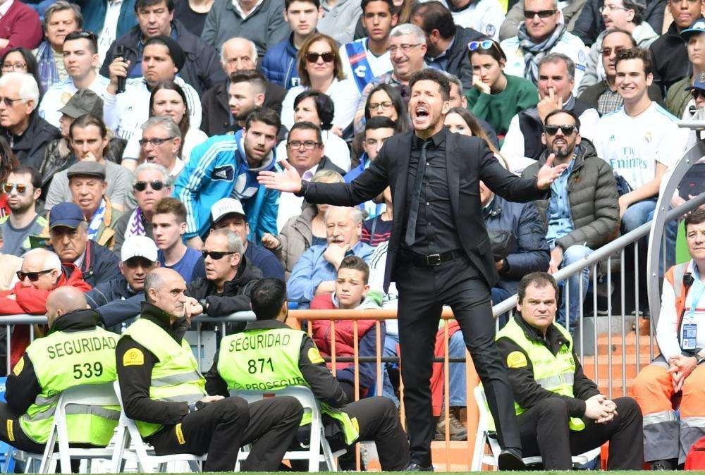 Simeone: "Courtois no sería titular en el Atlético. Oblak es mejor"