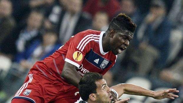 Eurosport: El Lyon desmiente contactos del Barcelona por Umtiti
