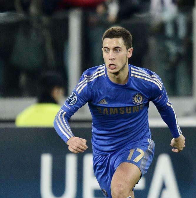 FINAL - Chelsea 1-0 M.United: Hazard deja a Mourinho sin Copa