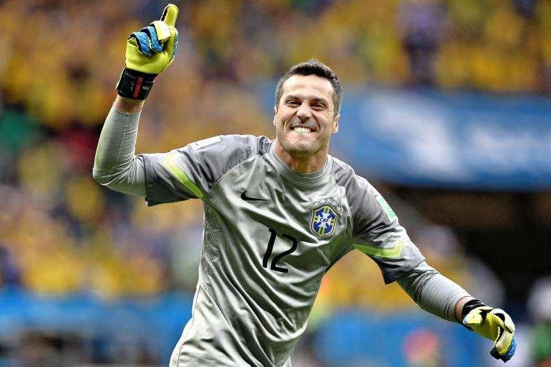 A Bola: Júlio César, objetivo del Valencia para suplir a Diego Alves