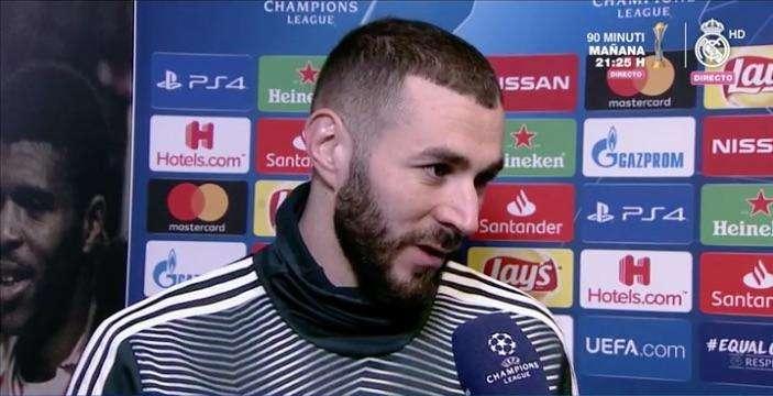 Benzema: "Me gusta jugar con Vinícius. ¿El cambio? Estoy bien, descansaré un día o dos y ya está"