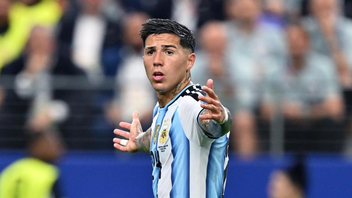 El favorito para el centro del campo sigue siendo Enzo Fernández