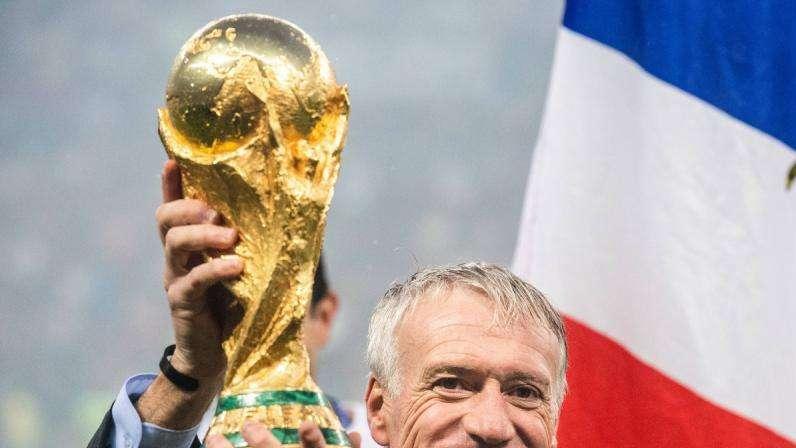 Deschamps: "Estoy seguro de que Zidane ocupará mi puesto algún día"