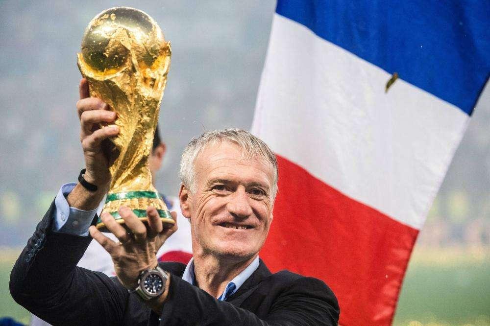 Deschamps: "Cuando Zidane habla de Benzema hace su papel"
