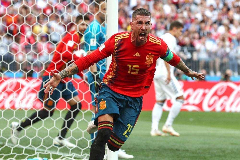 Ramos muestra su lado más español felicitando a las chicas
