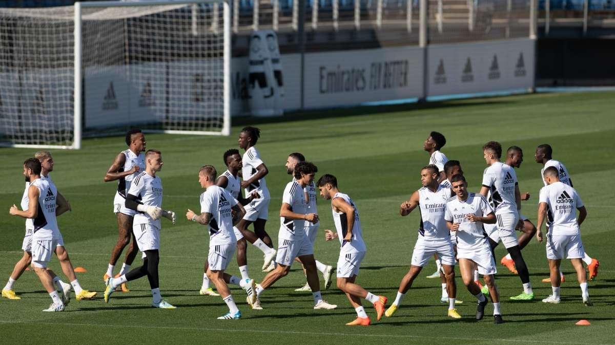 Informe del entrenamiento: Benzema no salta al césped