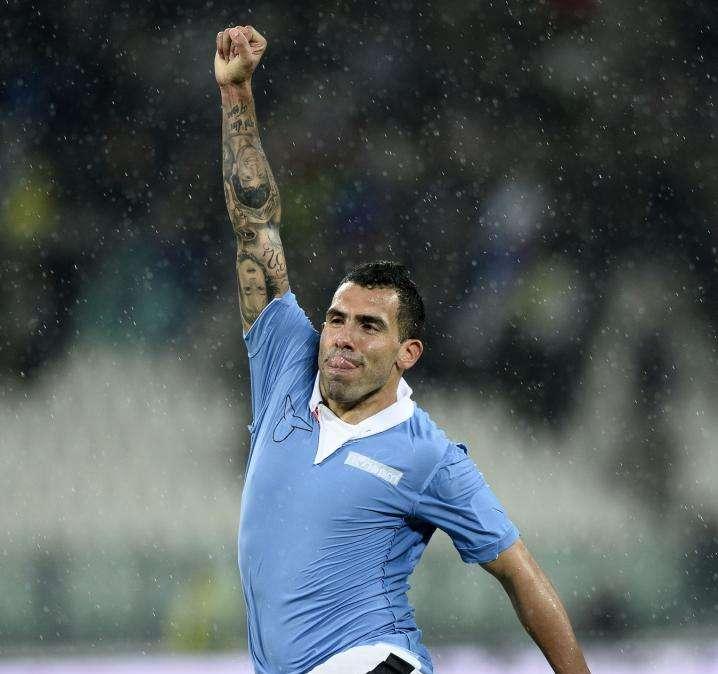 Tragedia China: el estadio en el que juega Tevez se incendió