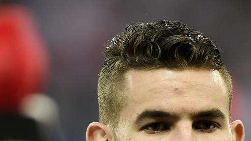 Lucas Hernández: "Hay muchos clubes que me hacen soñar en Europa. Quiero levantar la Champions"