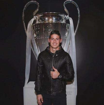 FOTO - James Rodríguez, ansioso de fútbol: "Mañana vuelve la Champions"