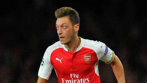 MARCA: El Barcelona, atento al futuro de Özil 