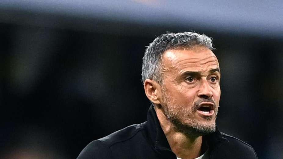 Hay lío: la sorprendente postura de Luis Enrique con Mbappé