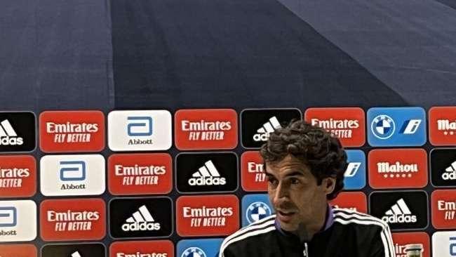 Raúl recibe numerosas ofertas para dejar el Real Madrid
