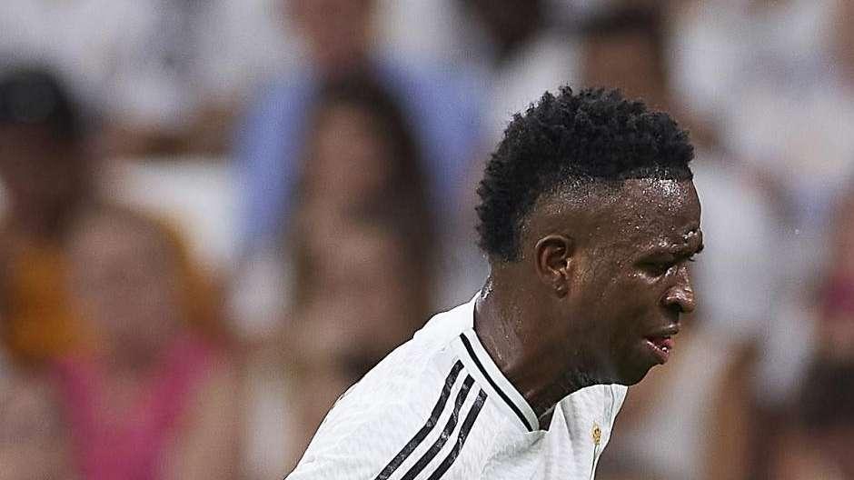 Un ex del Real Madrid da un tirón de orejas a Vinicius: "Tiene que..."