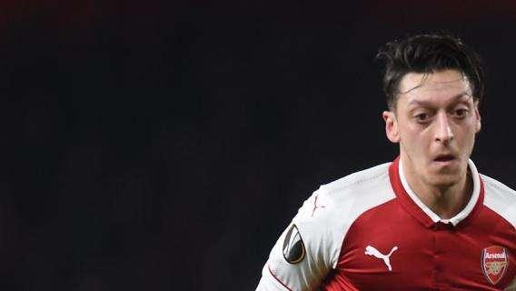 Özil: "Soñaba con jugar en el Madrid porque Zidane jugó allí, es un club tan grande..."