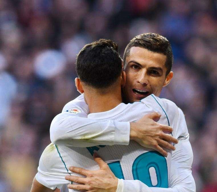 Achraf: "Yo me veo jugando siempre en el Real Madrid. Carvajal..."