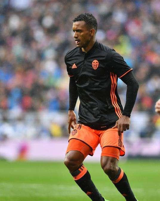 El Valencia busca dos operaciones relámpago: vender a Nani y traer a un viejo delantero conocido de LaLiga
