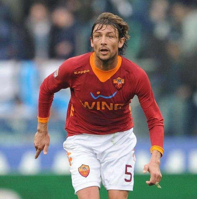 El Olympique de Marsella se fija en Heinze como sustituto de Rudi