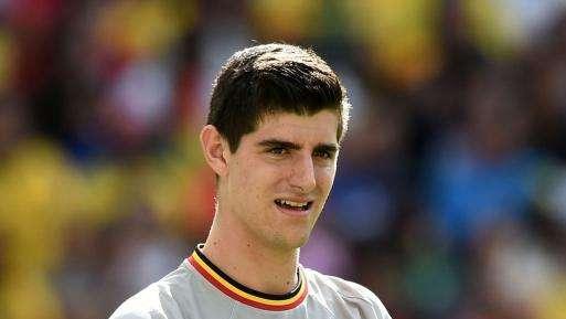 Olley: "El Chelsea debería vender a Courtois al Madrid"