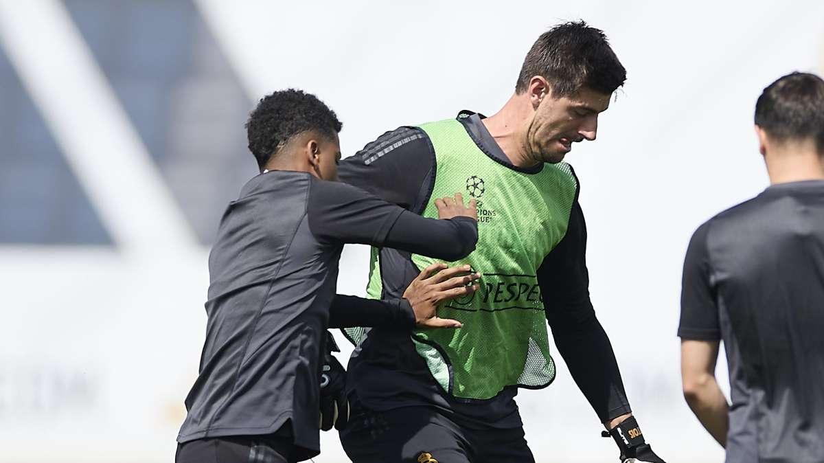Sin Courtois ni Rodrygo: esta será la alineación del Real Madrid en el clásico